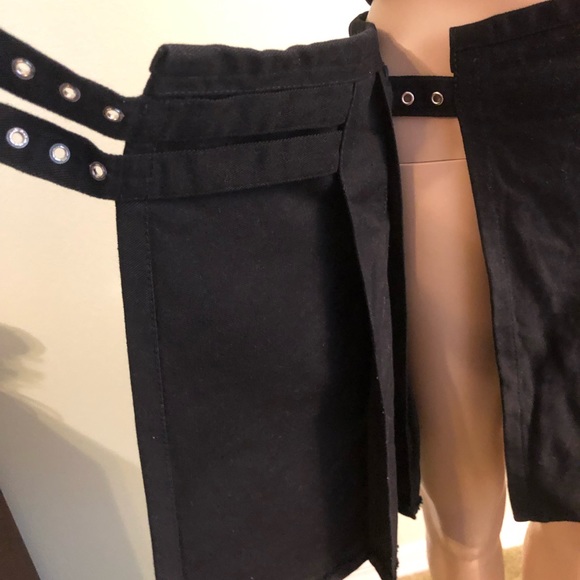 017 Modern Kilts Black Punk 2 Big Pockets 3 Buckles Heavy Cotton Sz 28 - Picture 11 of 14